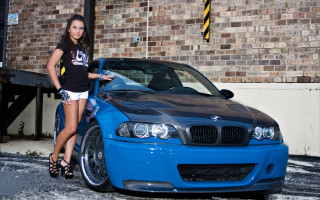 Woman bluecar hood up precisionism - photoshoot free wallpaper