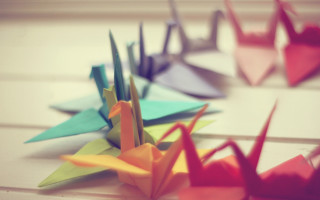 Origami birds table bokeh blurry - buckminster fuller free wallpaper