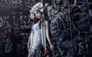 Woman white dress headdress carvings - a wall free wallpaper