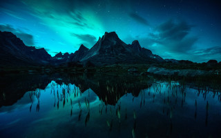 Mountain lake starry night sky - alexander jansson free wallpaper