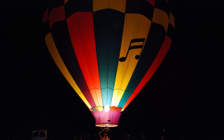 Colorful hotairballoon musicalnote night people - hot free wallpaper