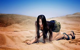 Desert beach fashion cave painting - her leg free wallpaper