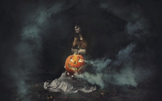 Woman dress pumpkin creepy face - dirk crabeth free wallpaper