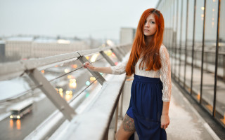 Red haired woman balcony city - anka zhuravleva free wallpaper