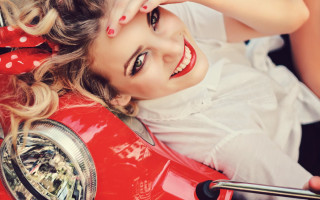 Woman red lipstick scooter fashion - fashion photography free wallpaper for desktop