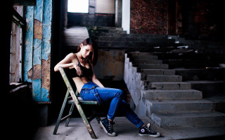 Woman sitting ruined building denim - bian jingzhao free wallpaper