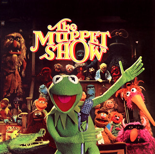 Puppet show frog background puppets - kitsch movement free wallpaper