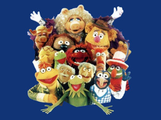 Sesame characters mouths open hands - one person free wallpaper