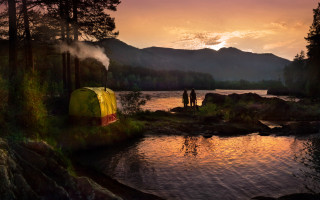 Tent river sunset couple matte - evgeny lushpin free wallpaper