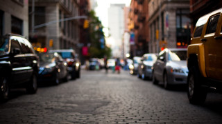 City street cars people tilt - ashcan school free wallpaper