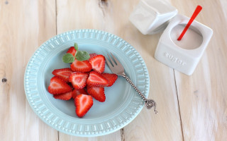 Strawberries milk fork napkin beach - food photography free wallpaper