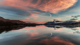 Lake mountain clouds dusk cityscape - rich moody colour free wallpaper