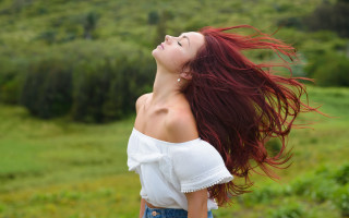 Woman red hair field sky - the sky free wallpaper