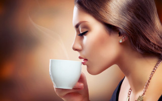 Woman coffee steam necklace portrait - steam free wallpaper