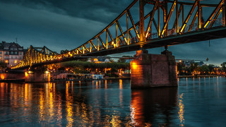 Night bridge city lights tokyo - a building in the background free wallpaper