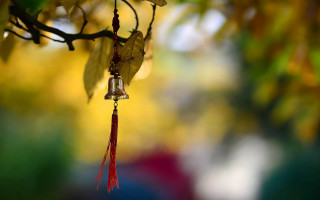 Bell tree red tassel green - end free wallpaper