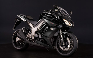 Black motorcycle dark room photorealism - a black motorcycle free wallpaper