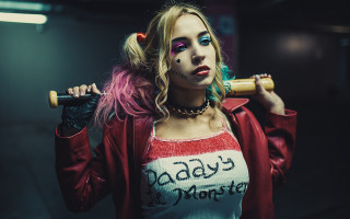 Woman makeup baseballbat redjacket aya - a red jacket free wallpaper