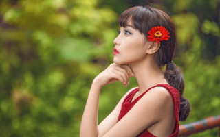 Woman flower hair red dress - a hand free wallpaper