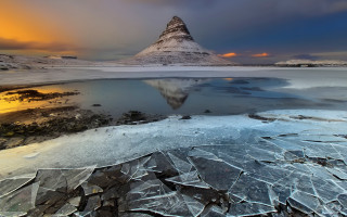 Mountain ice water lake sunset - ice free wallpaper