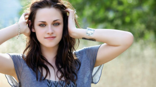 Woman long hair bracelet field - a picture in a field free wallpaper