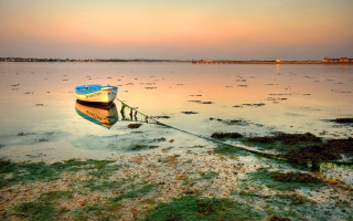 Lake shore boat sunset impressionist - a few boat free wallpaper