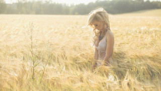 Girl field wind braid dress - impressionist free wallpaper