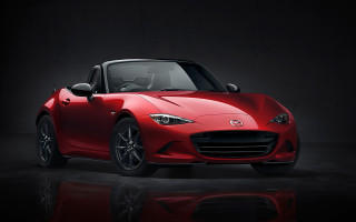 Red sports car dark room 68 - a reflection free wallpaper