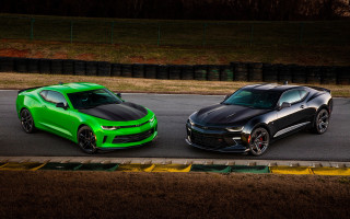 Green black cars race track - car free wallpaper