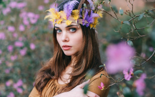 Woman feather headpiece flower field - elinor proby adams free wallpaper