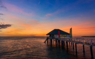 Pier hut sunset boat city - a pier free wallpaper