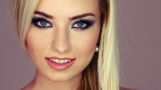 Blonde blueeyes ring nose photorealistic - blond free wallpaper