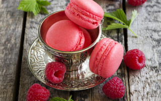 Raspberry macarons plant mint flowers - clara peeters free wallpaper