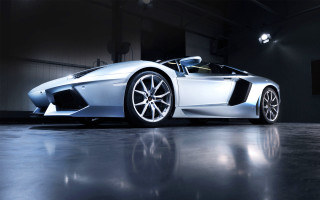 Silver sports car garage spotlight 2 - andrew law free wallpaper