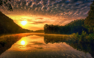 Lake sunset trees clouds matte - a sunset in the background and trees free wallpaper