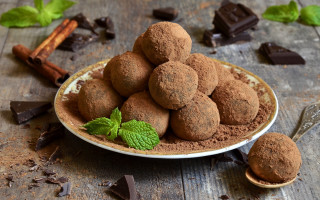 Chocolate truffles mint leaves food - mint free wallpaper