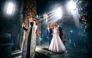 Bride groom aisle church priest - a bride and groom free wallpaper