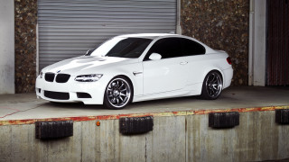 White car garage door 3d - plasticien free wallpaper