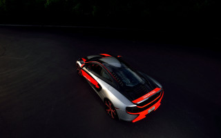 Car driving night hood up - op art free wallpaper