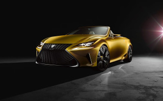 Yellow car dark room light - a light free wallpaper