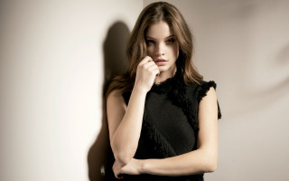 Black dress woman black white - seductive look free wallpaper