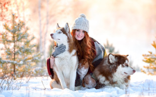 Woman dog snow autumn blurry - anka zhuravleva free wallpaper