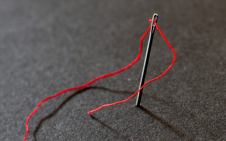 Red thread knitting needle string - carol bove free wallpaper