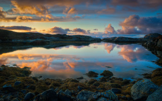 Lake mountain clouds sunset cityscape - colorful cloud free wallpaper