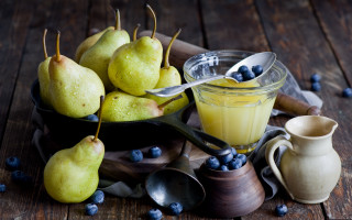 Pears juice table spoons food - professional food photography free wallpaper for desktop