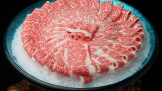 Large meat ice horse carving - ice free wallpaper