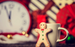 Ginger man coffee clock table - clock free wallpaper