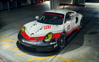 White red racecar garage bench - race car free wallpaper