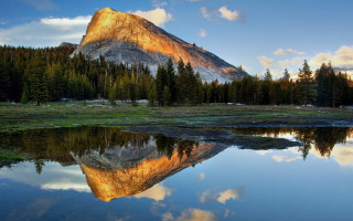 Mountain reflection trees water sky 2 - the water and trees free wallpaper
