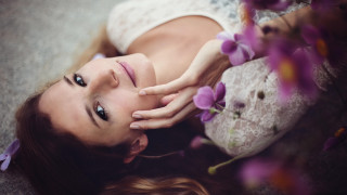 Woman purpleflowers hair butterfly portrait - her face free wallpaper for desktop